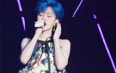 好朋友只是朋友吉他谱