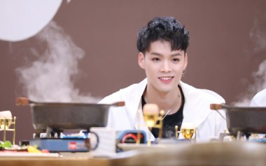 一个人去巴黎吉他谱