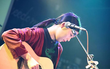 七月上吉他谱