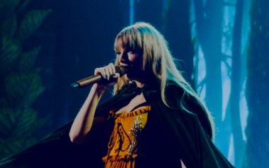 Willow吉他谱