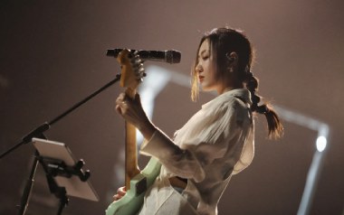 芳草地吉他谱