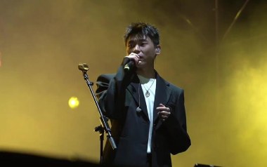 在一座城等一个人吉他谱