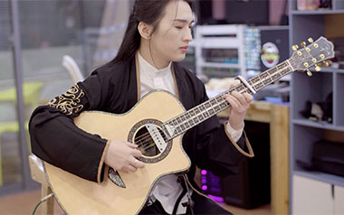 女儿情指弹吉他谱