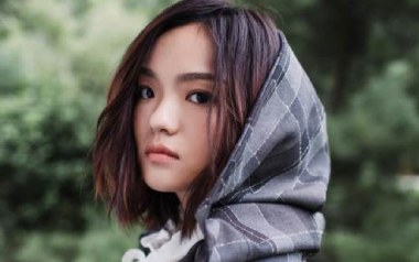 身骑白马吉他谱
